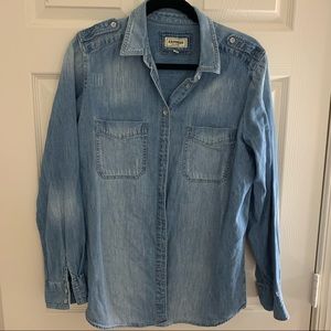 Express Chambray Buttondown